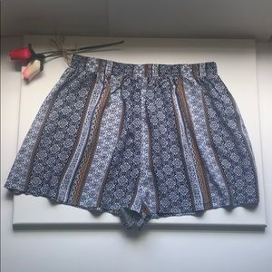 Forever 21 shorts in mixed print, size S
